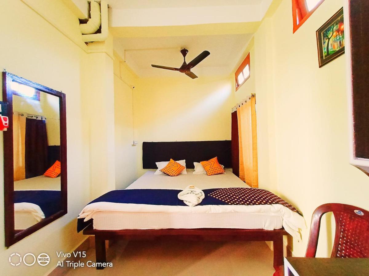 Hotel Executive Bongaigaon Esterno foto